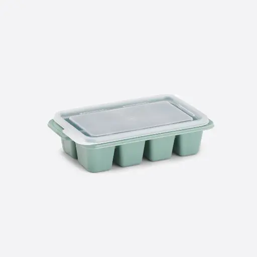 Ice Cube Tray With Lid